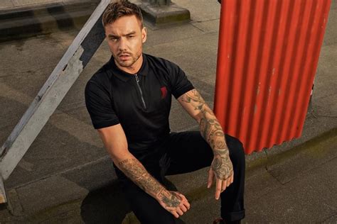 liam payne height weight.